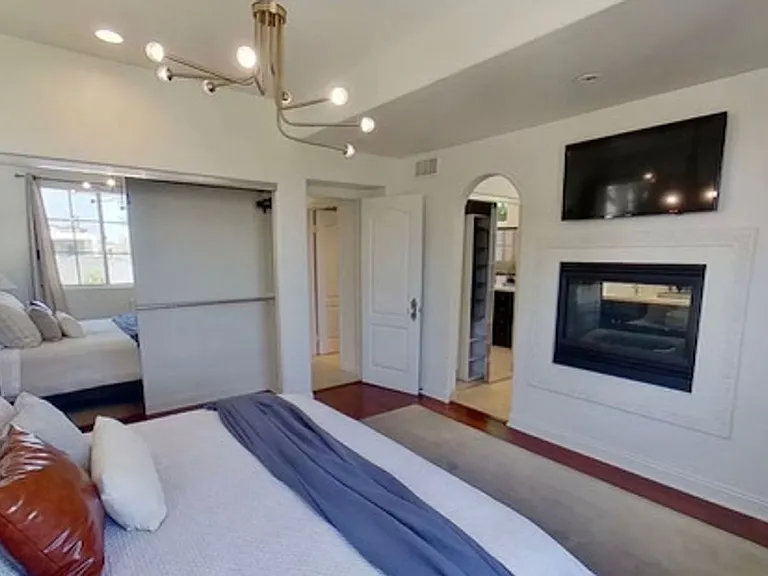 445 1/2 Begonia Ave — Photo 10