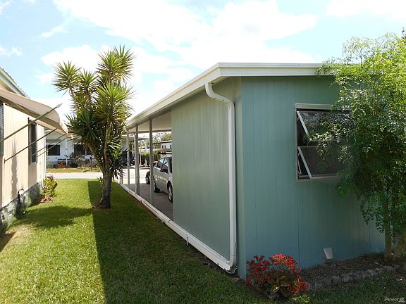 SIDE  VIEW