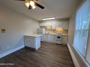 1221 Riverside Ave #2D, Elizabeth City, NC 27909