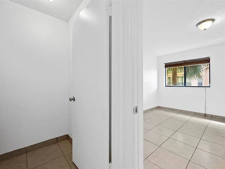 2906 S University Dr #10204 — Photo 13