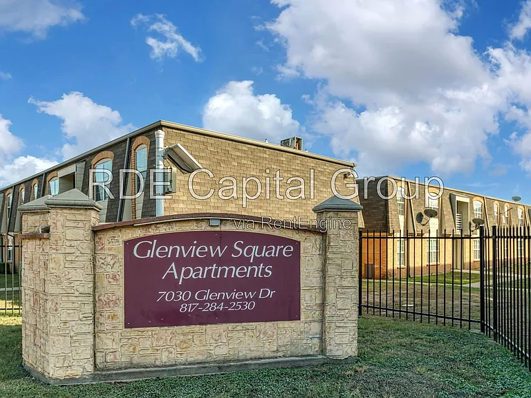 7054 Glenview Dr #66 — Photo 15
