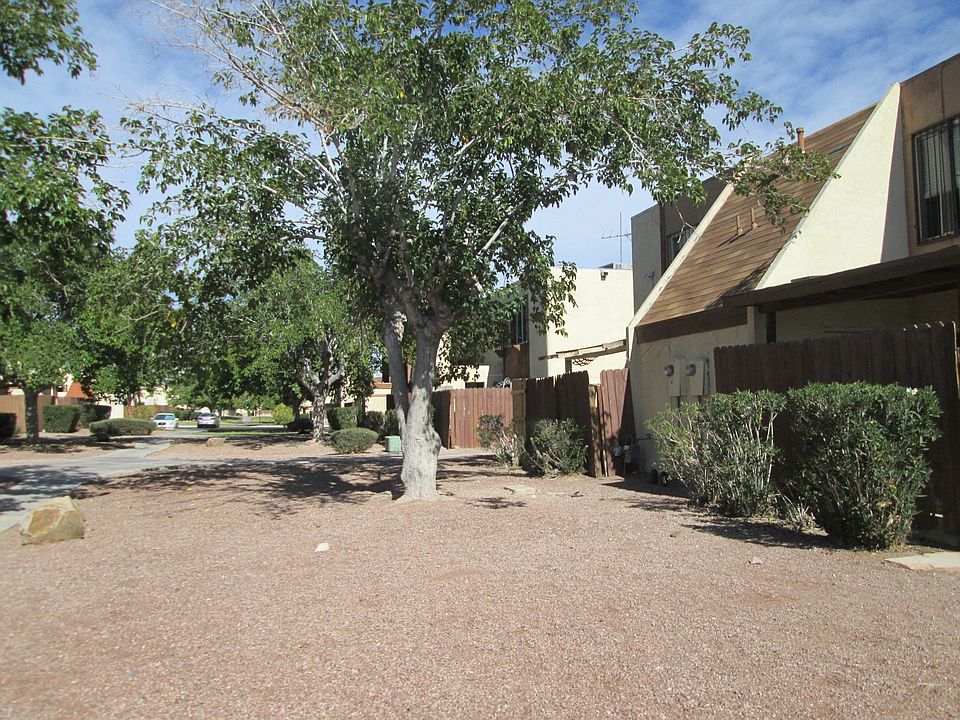 1st image of 3463 Villa Knolls South Dr