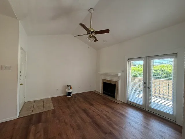 8601 Park Ln #422 — Photo 5