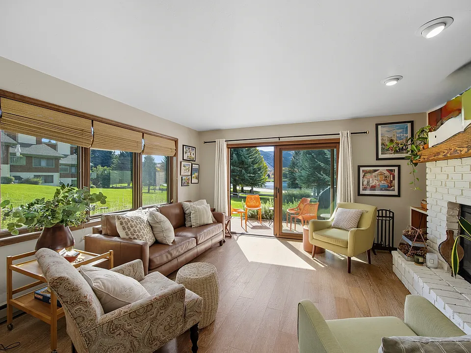520 W Beaver Creek Blvd #A103