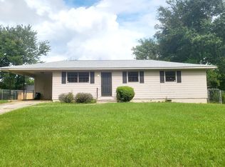 202 Tumbleweed Cir, Centerville, GA 31028