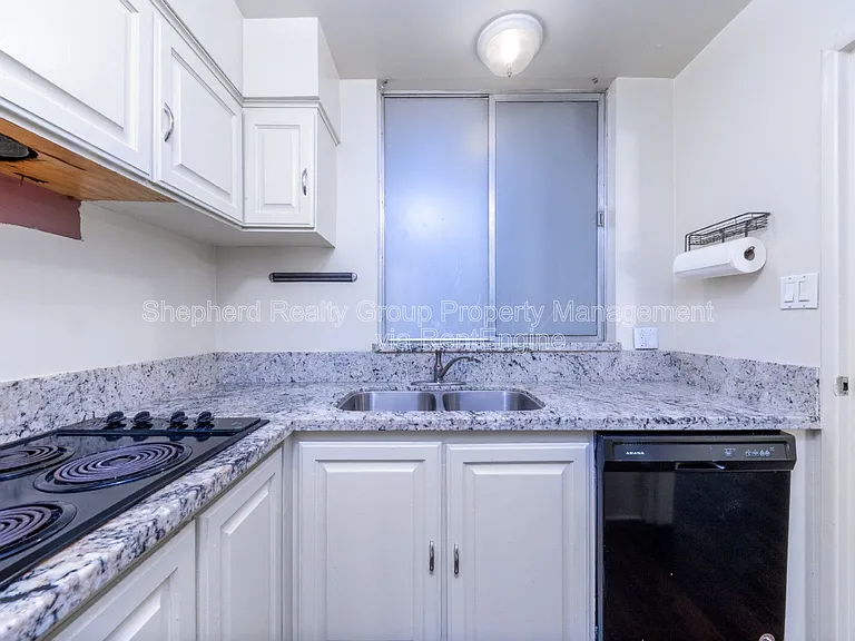 6979 Palm Ct #109-B — Photo 5