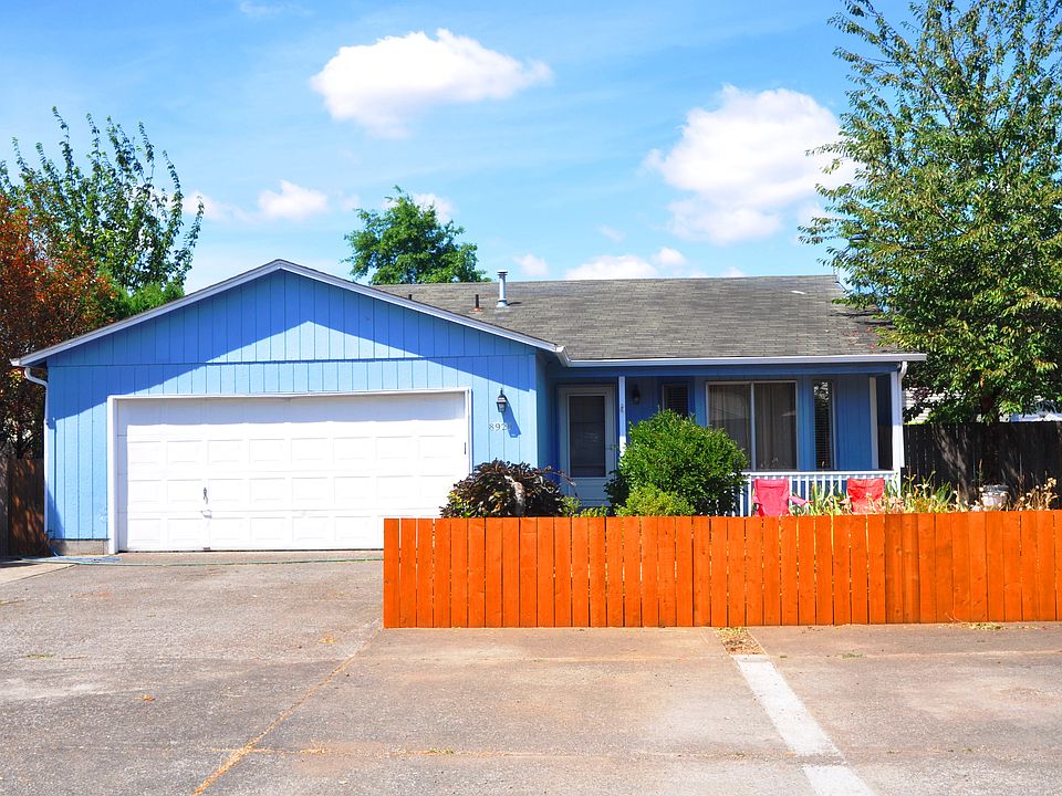 1st image of 8920 NE 140th Ave