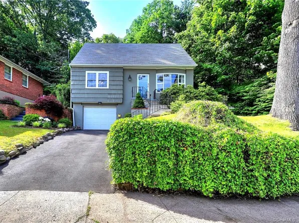 25 Marvelwood Drive, New Haven, CT 06515