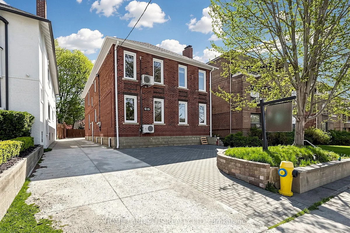 Building Photo - 919 Avenue Rd #1