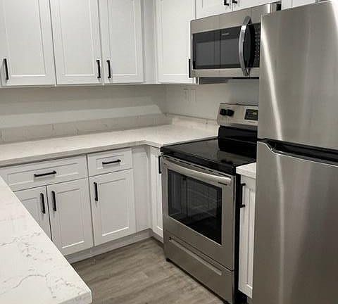5th image of 830 E Turney Ave #1