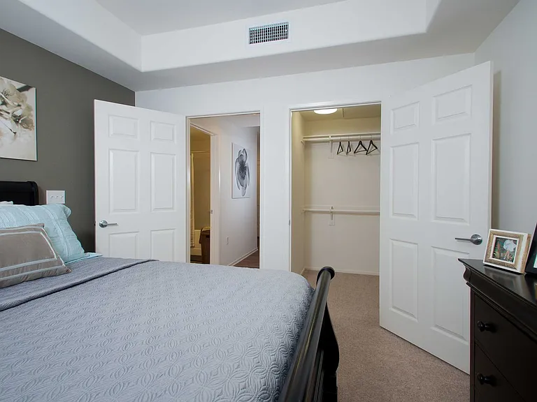 Avila Apartment Homes — Photo 45