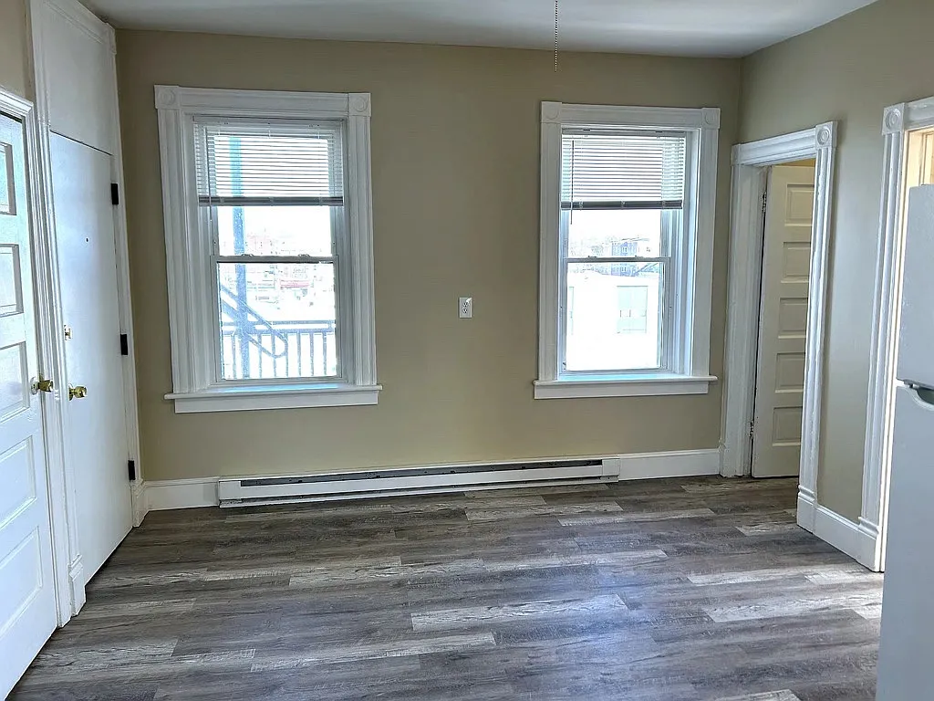 2 bed, 925 sqft, $1,400 — Photo 4