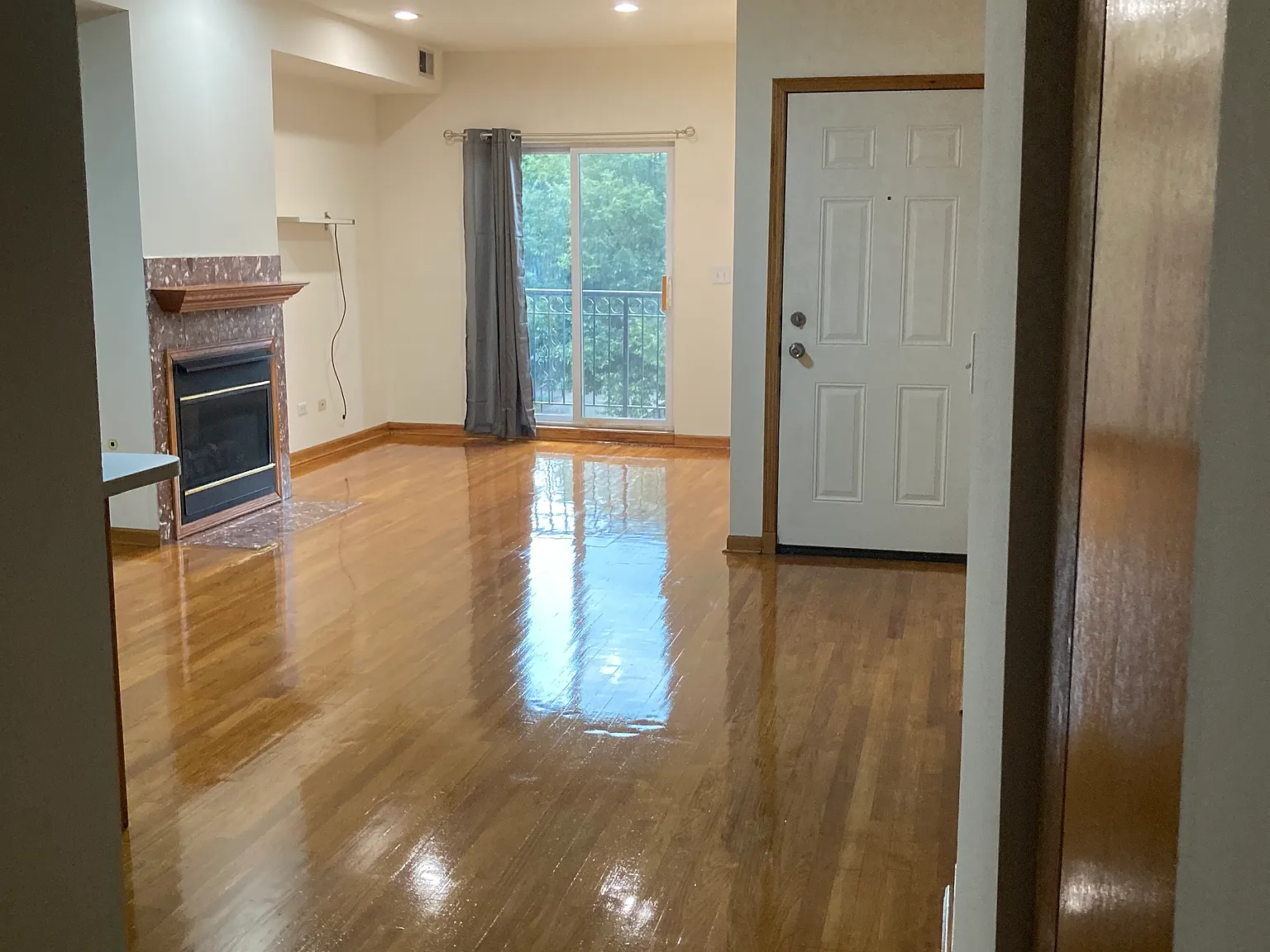 2 bed, $2,600 — Photo 2
