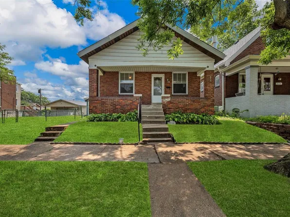 4722 Ray Ave, Saint Louis, MO 63116