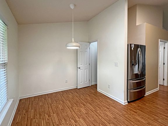 Eat-in kitchen & pantry.