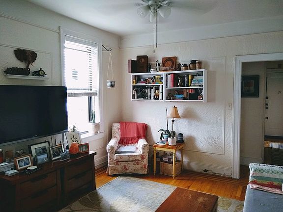 4th image of 21-43 29th St #4C
