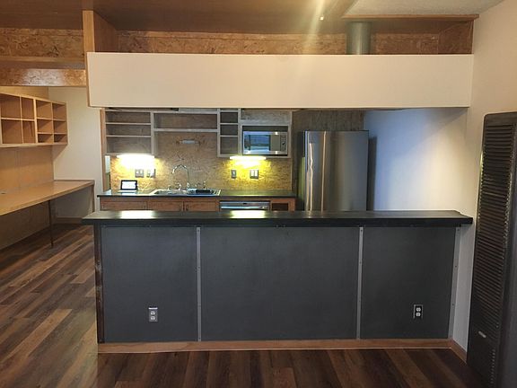 2nd image of 1524 10th St Unit H