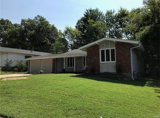 11890 Brampton Hunt Rd, Florissant, MO 63033