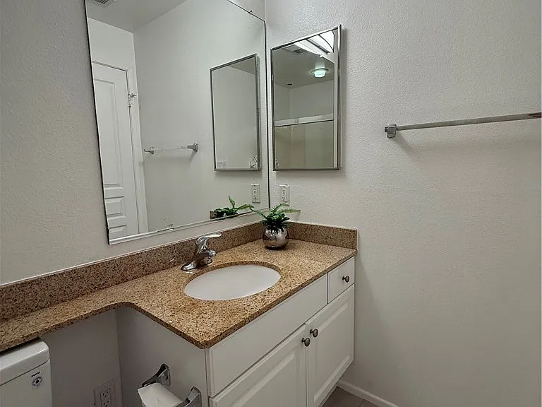 2250 Watermarke Pl — Photo 15