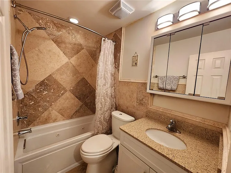 500 Lake Marina Ave #332 — Photo 20