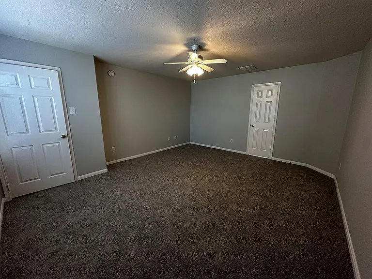 4919 Kasos Isle Dr — Photo 14