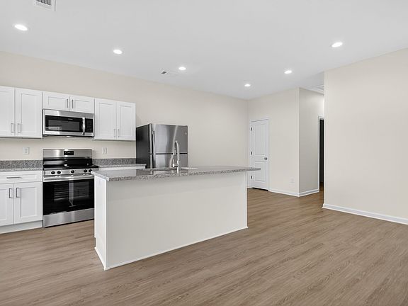 4th image of 3109 W 11th St #B
