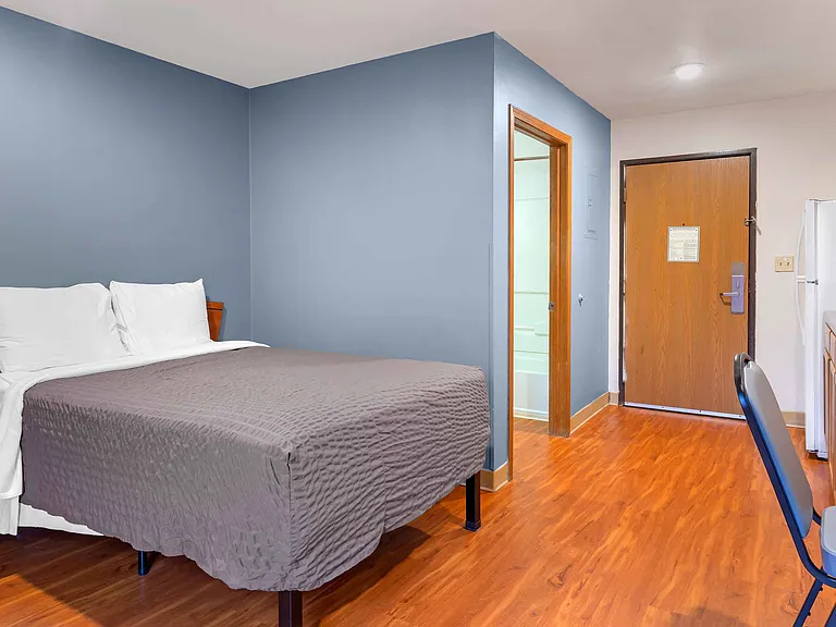 Studio Suite - 1 Full Bed