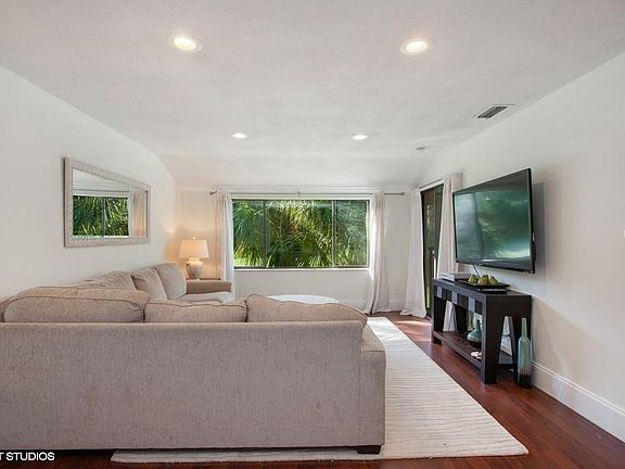 5th image of 29300 Bay Hollow Dr APT 3244