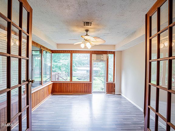 5th image of 1513B Parkview Dr