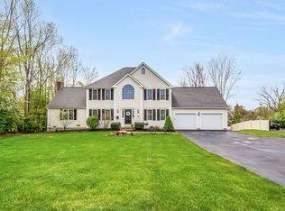65 Fiske Hill Rd, Sturbridge, MA 01566