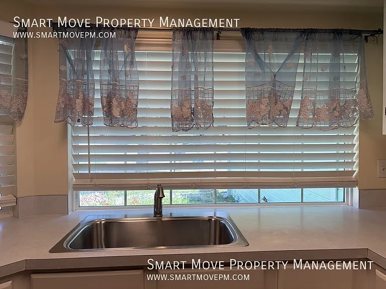 1241 E Ringneck Ct — Photo 9