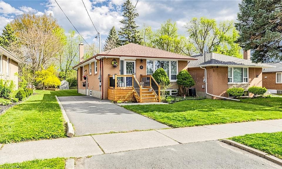 1st image of 33 Neapolitan Dr