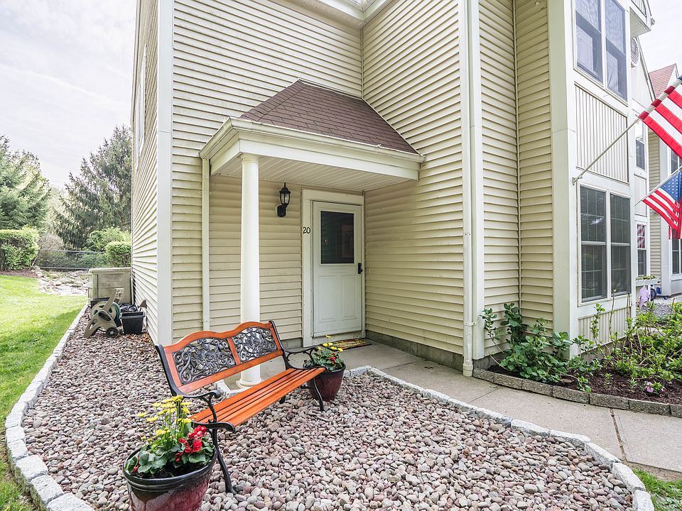 1st image of 20 Clara Ct