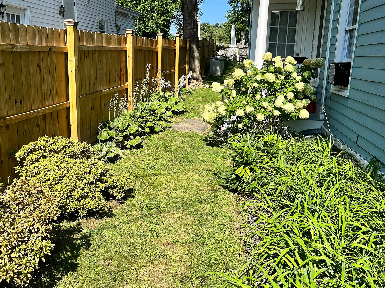 79 Thompson St — Photo 3