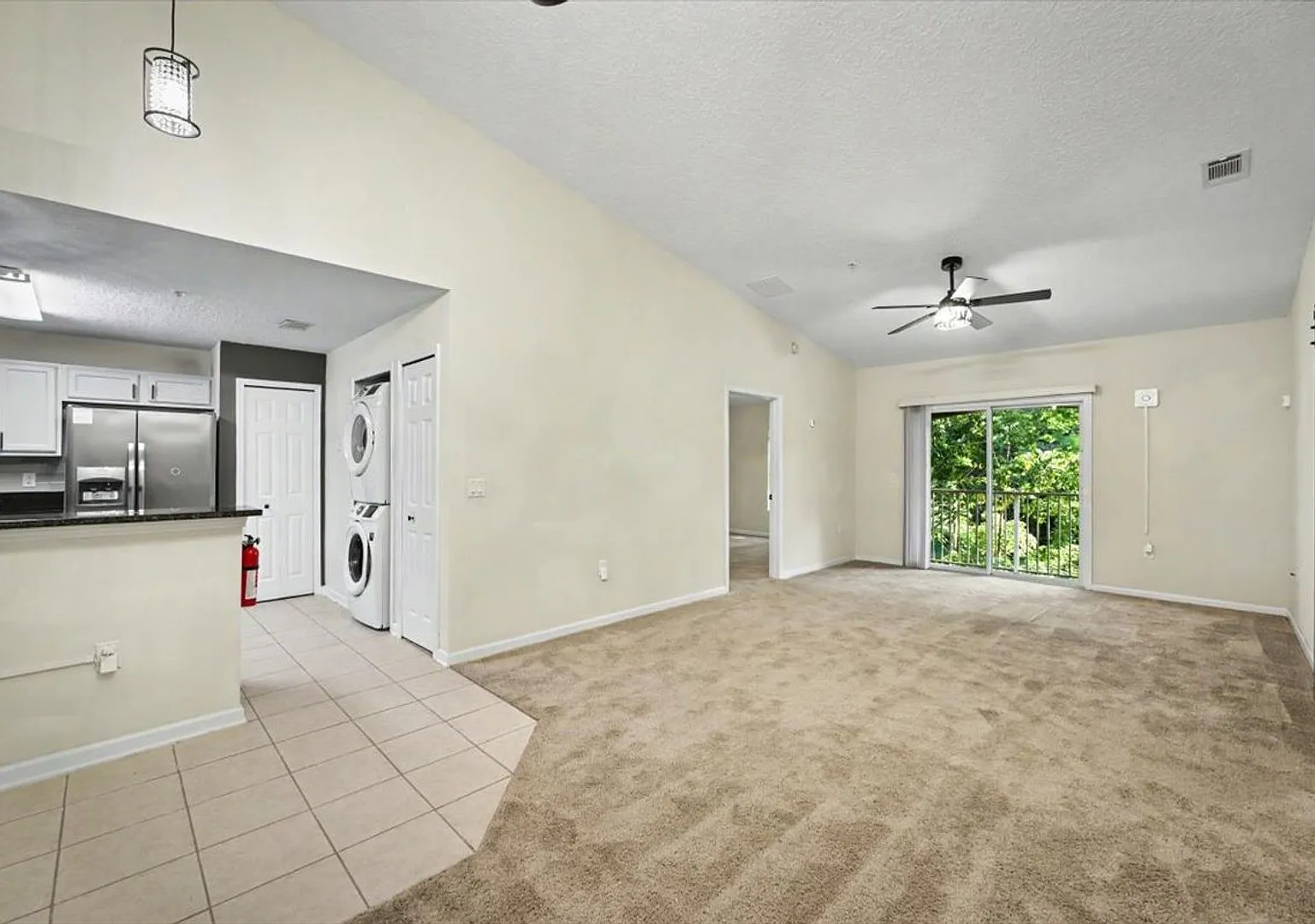 Spacious Updated 3BR/2BA Condo with Modern Finishes & Private Balcony — Photo 4