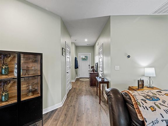 3rd image of 2122 Pebble Wood Dr