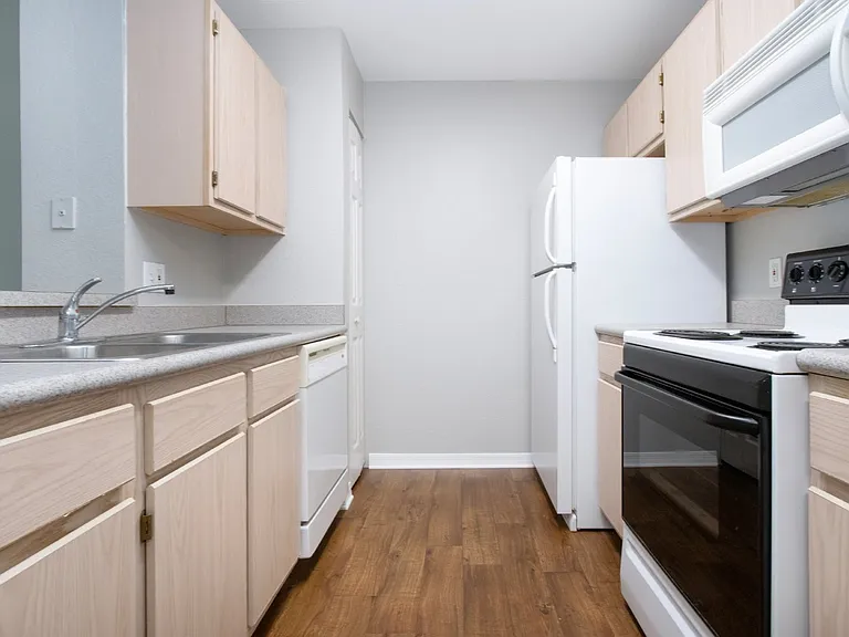8905 Manor Loop #201 — Photo 8