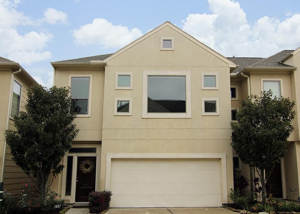 1st image of 3807 Center Plaza Dr