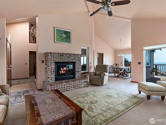 3rd image of 2345 W Beach Road