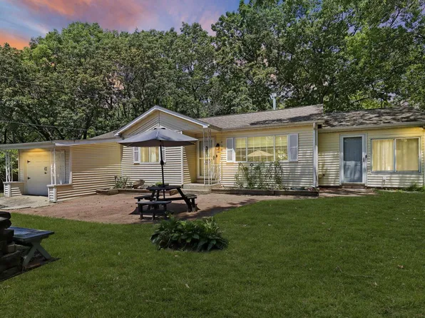 210 86th PLACE, Pleasant Prairie, WI 53158