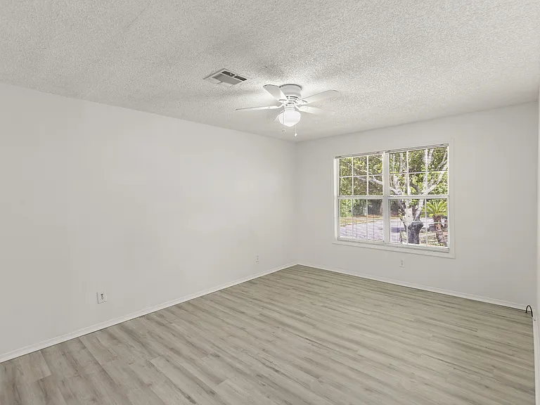 334 Calhoun Ave — Photo 48