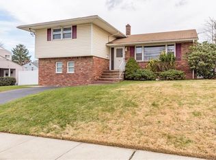 78 Cleveland Ave, Colonia, NJ
