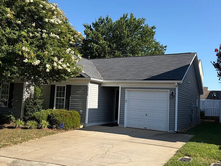 4225 Hogan Ln — Photo 5