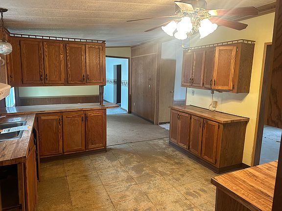 2nd image of 33 Barnes Rd