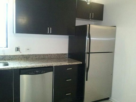 2nd image of 5970 Lake Bluff Dr Unit 402