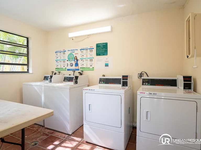 3265 Virginia St #24 — Photo 6