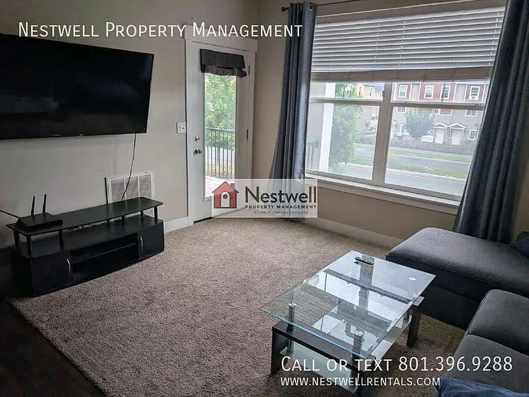 632 N Emery Ln — Photo 3