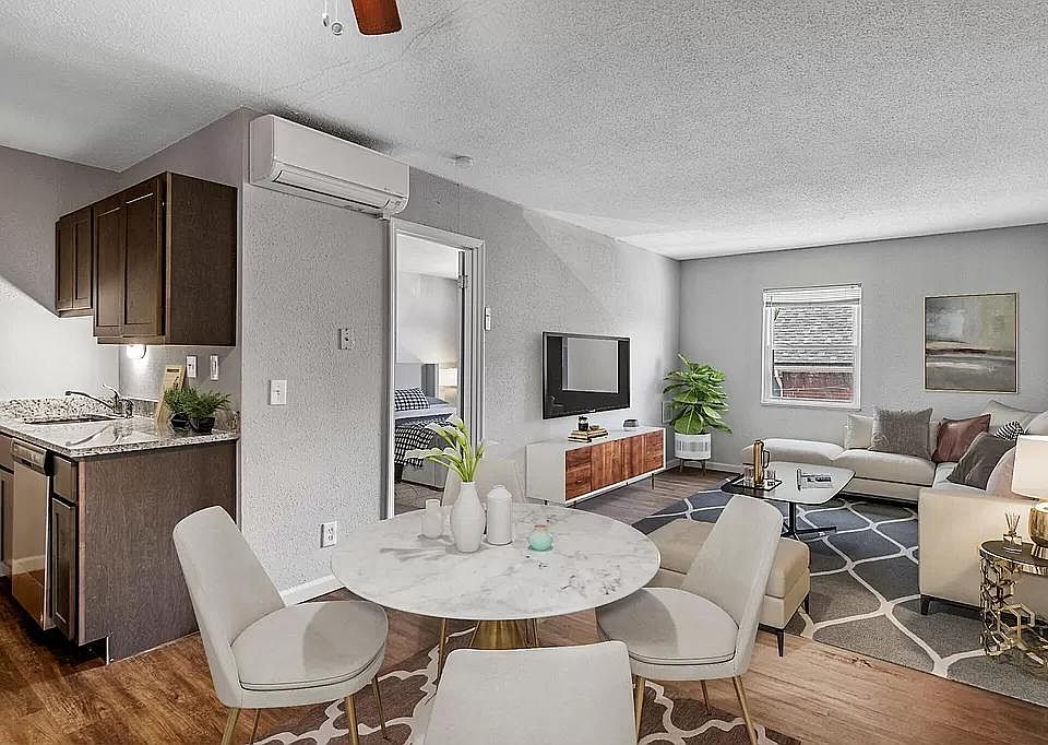 1st image of 5825 Southwest Ave #2F