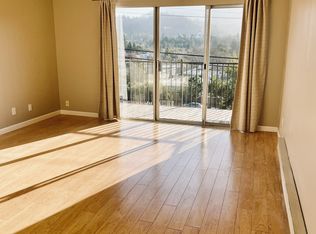 20 Luna Ln APT 6, San Anselmo, CA 94960
