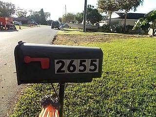 2nd image of 2655 Ellen Ave